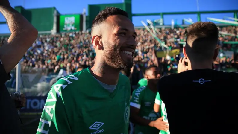 Alvo do Botafogo, Leandro Pereira sai da Chapecoense e deve ir para o exterior