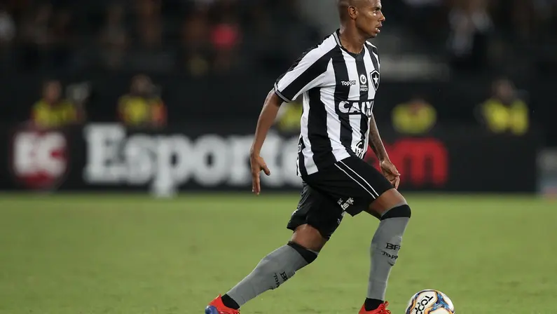 Aniversariante da semana, Rickson acredita em recuperação do Botafogo