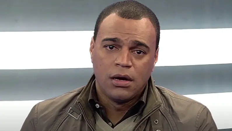 Denilson recebeu resposta de Montenegro após criticar o Botafogo na sondagem por Robben