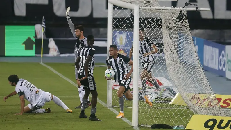 Luiz Fernando - Botafogo x Atlético-MG