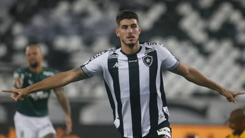 Reação do Botafogo no Brasileirão pode passar por Pedro Raul