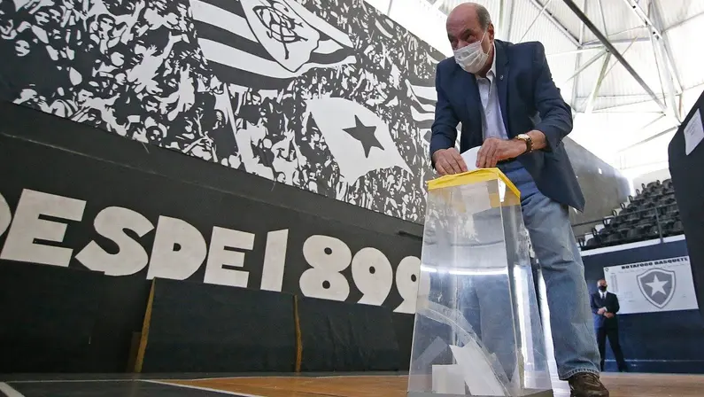 Nelson Mufarrej, presidente do Botafogo