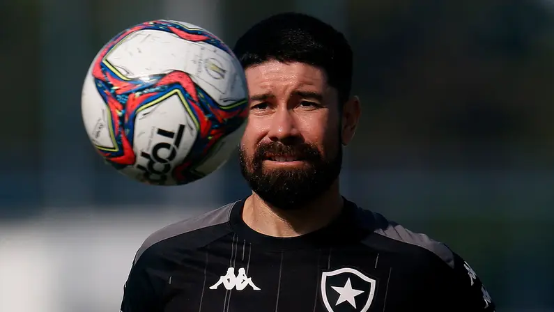 Ricardinho não terá contrato renovado e está de saída do Botafogo