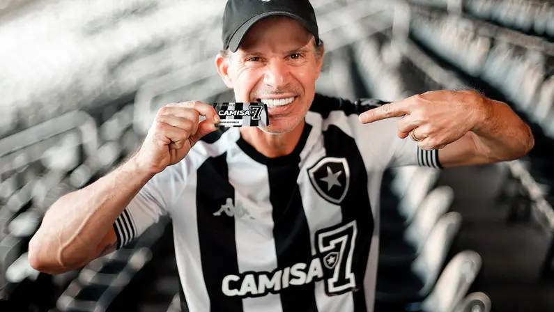 Túlio Maravilha divulga Camisa 7, novo plano de sócios do Botafogo