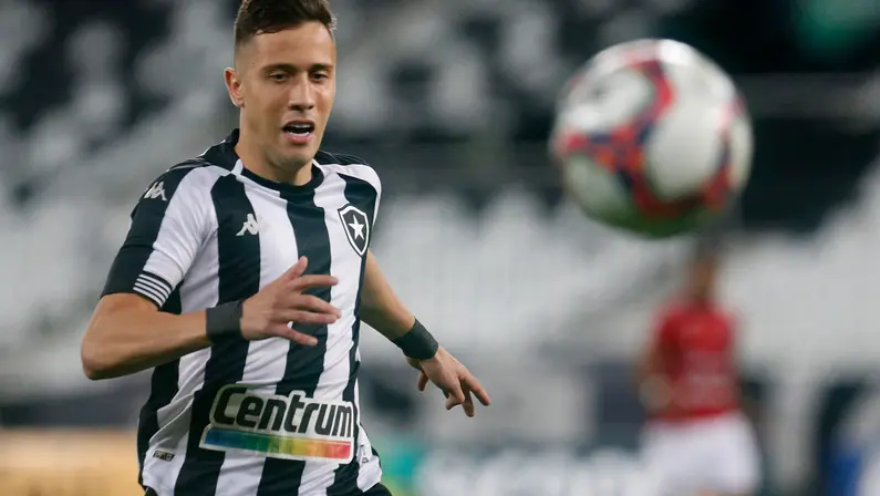 Site: Matheus Frizzo será devolvido ao Grêmio, e Ricardinho dificilmente fica no Botafogo para 2022