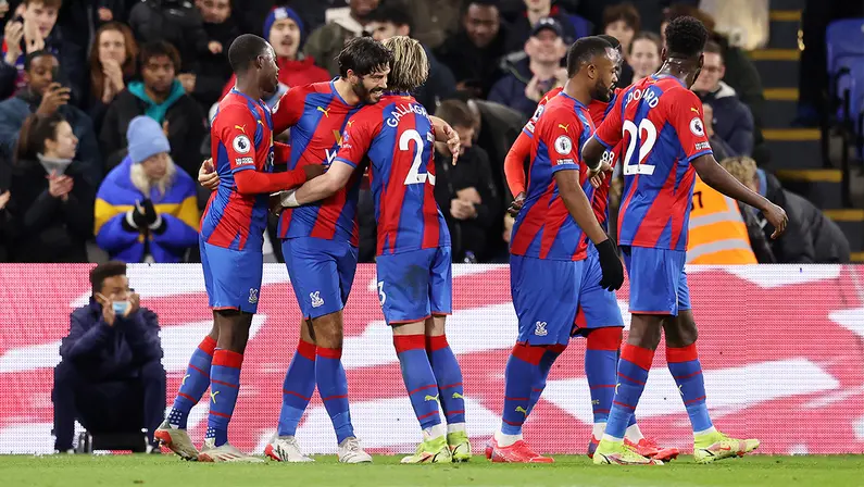 Premier League: como os mais de R$ 680 milhões de futuro dono do Botafogo ajudaram Crystal Palace