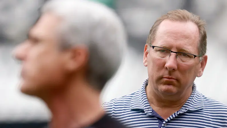 Botafogo se preocupa com ‘efeito Luís Castro’ em busca por treinador e se blinda