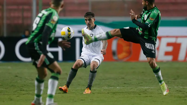 Mansur: ‘Pode parecer antipático, mas é preciso dizer que o Botafogo pontuou acima do que desempenhou até agora’