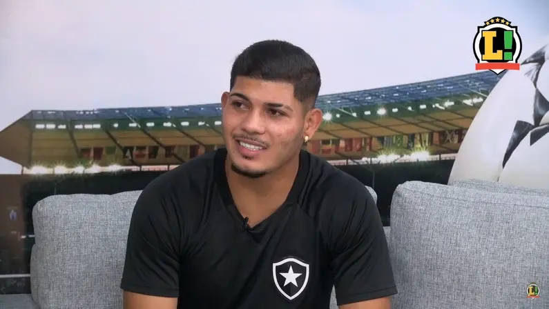 Erison celebra fase no Botafogo e projeta renovação: ‘É minha casa. Já falei para o meu empresário que quero ficar’