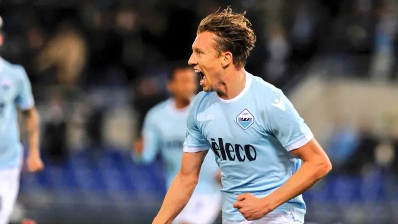 Ideia do Botafogo é assinar com Lucas Leiva até o fim de 2023, diz jornalista