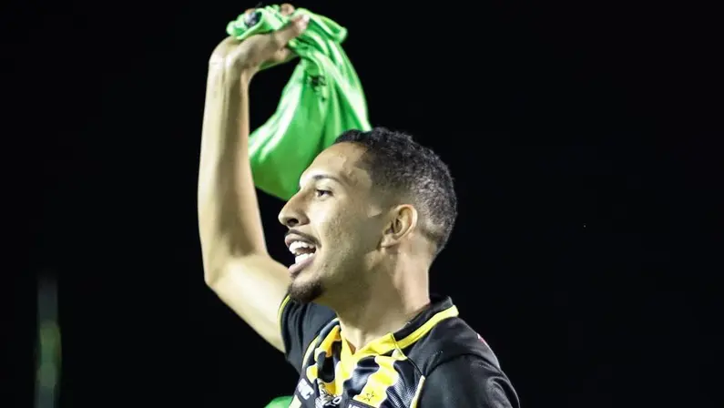 Acordo do Botafogo com Volta Redonda por Caio Vitor prevê dois valores diferentes para opção de compra