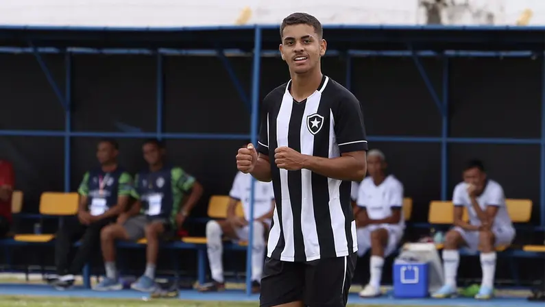 Com hat-trick de Sapata, Botafogo estreia na Copinha com goleada sobre o Pinheirense