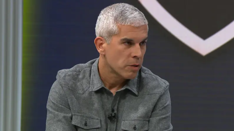 Ricardinho aponta problema no sistema defensivo do Botafogo após goleada de 7 a 1 e observa: ‘Há ajustes importantes a serem feitos’