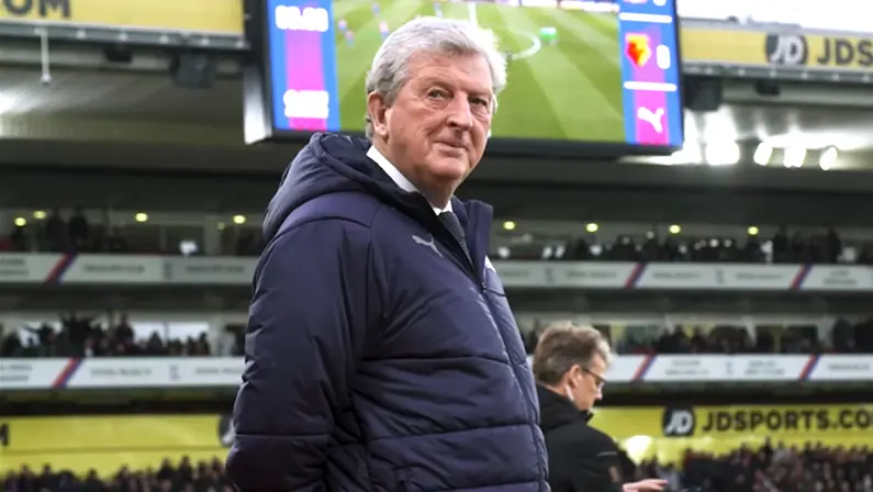 Roy Hodgson assume o Crystal Palace até o fim da temporada 2022/23