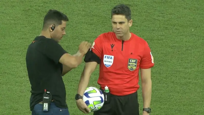 CBF escala Flavio Rodrigues de Souza para apitar Grêmio x Botafogo em Porto Alegre