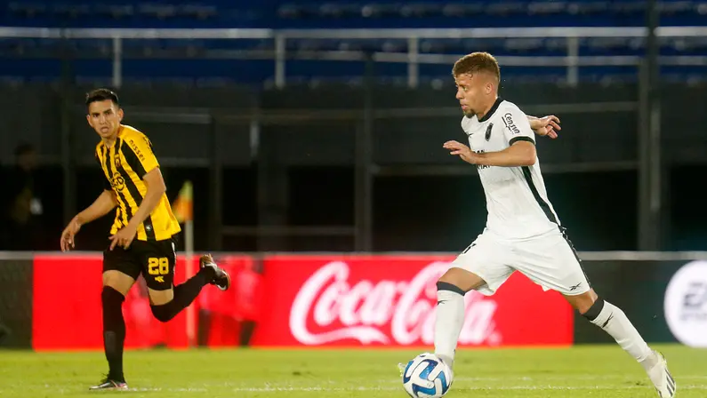 Comentarista vê Botafogo administrando e ressalta: ‘Vantagem no Brasileiro pode permitir por vezes time mais reforçado na Sul-Americana’