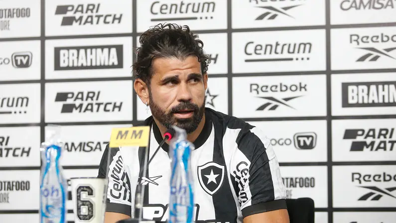 Diego Costa deixa em aberto possibilidade de estrear sábado: ‘Vamos decidir o melhor, não para mim, para o Botafogo’