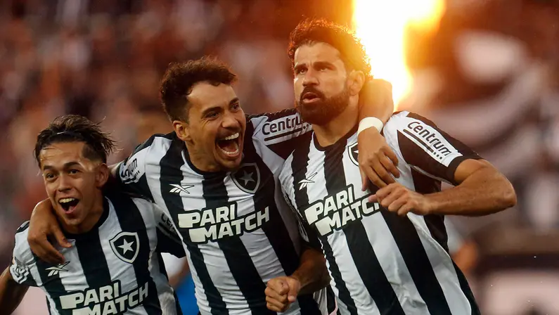 DIEGO COSTA FAZ DOIS, LÍDER BOTAFOGO VENCE BAHIA COM FESTA INESQUECÍVEL E SEGUE 100% NO NILTÃO