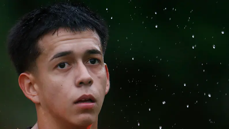 Com mal-estar, Segovinha é cortado e não fica nem no banco do Botafogo contra o Internacional