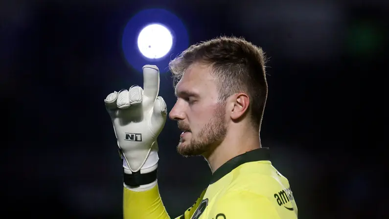 Venda de Lucas Perri do Botafogo para o Lyon vai render quase R$ 10 milhões ao São Paulo