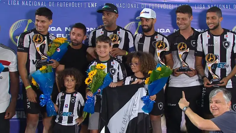 Botafogo é campeão da Liga Nacional de Futevôlei: ‘Que conforte um pouco o coração dos alvinegros’, diz Felipe Adão