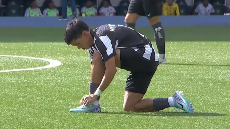 Segovinha deixa de usar a camisa 10, que vai para Savarino; confira numeração atualizada do Botafogo