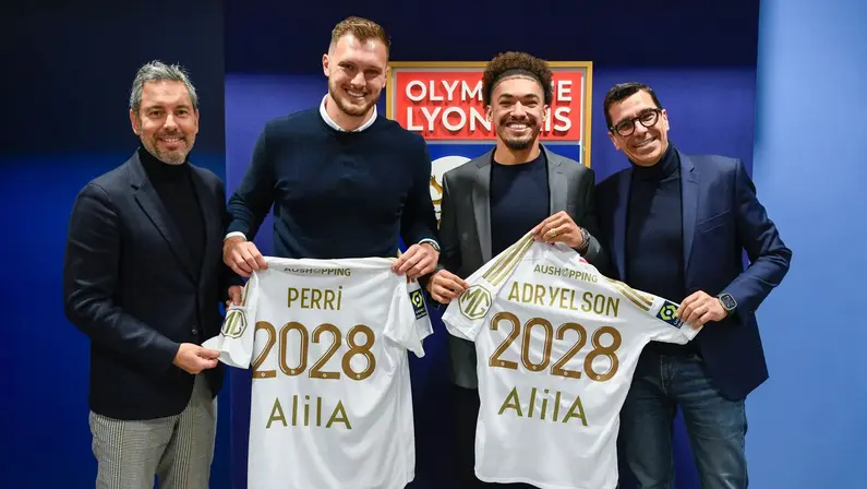 Comentarista: ‘É falácia falar que Textor se beneficia nas transferências de atletas do Botafogo vendendo abaixo do preço’