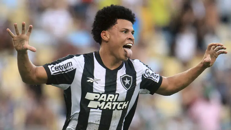 Botafogo libera Emerson Urso para o Vila Nova em definitivo e mantém percentual