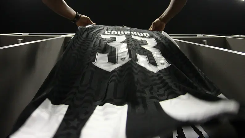 Botafogo lançará nova camisa 1 em maio: ‘A mais linda coleção’