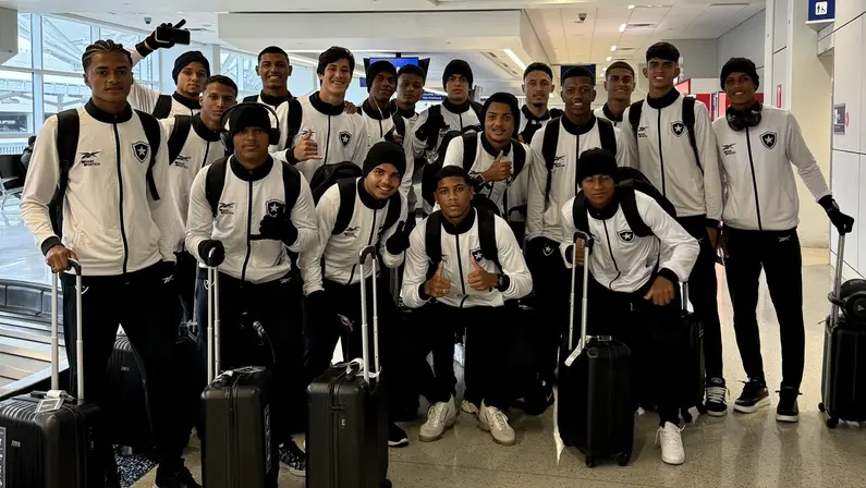 Botafogo chega aos Estados Unidos para disputar a Dallas Cup Sub-19; confira lista de inscritos