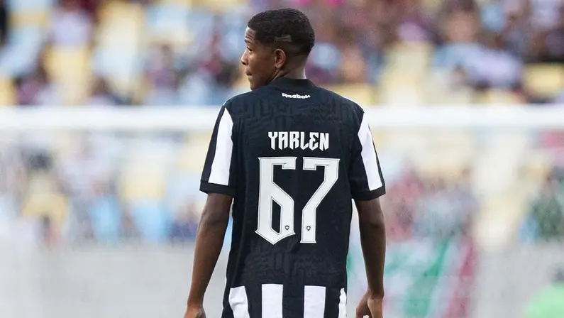 Botafogo se encanta com Yarlen, projeta mais oportunidades e busca renovação de contrato