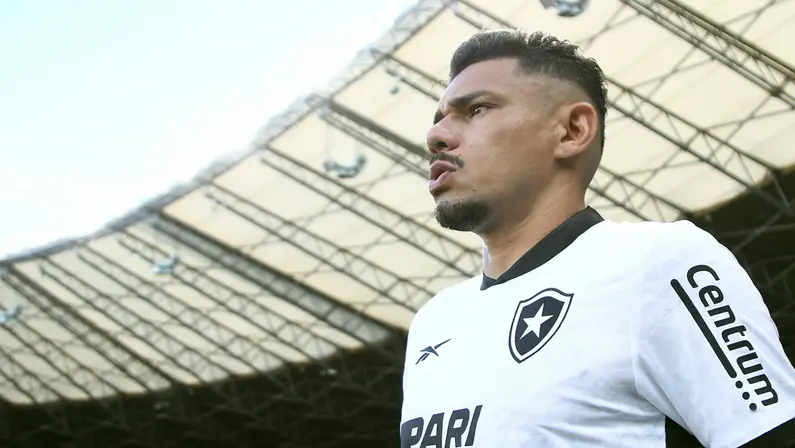 Sem Tiquinho Soares, Botafogo decide não contratar novo atacante no momento, vai aguardar Igor Jesus e estudar reforços para próxima janela