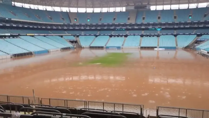 Arena do Grêmio inundada pelas chuvas no Rio Grande do Sul | Maio 2024
