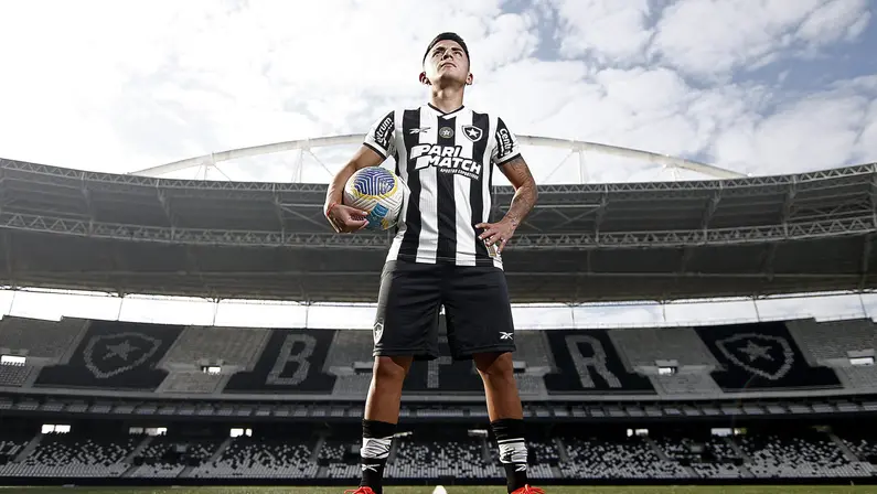 Botafogo bate recorde e ultrapassa R$ 320 milhões em contratações em 2024