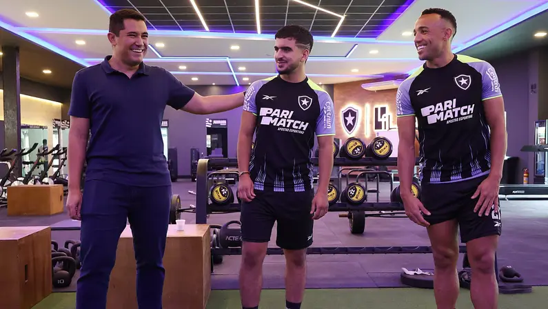 Mohamed El Arouch vibra com chance no Botafogo: ‘Estou orgulhoso de me juntar e conhecer o país do futebol’