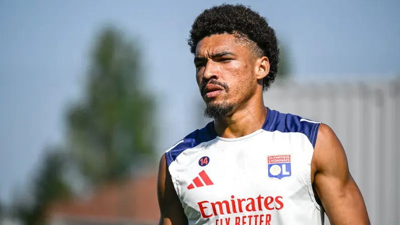 Adryelson, zagueiro do Lyon | Agosto 2024