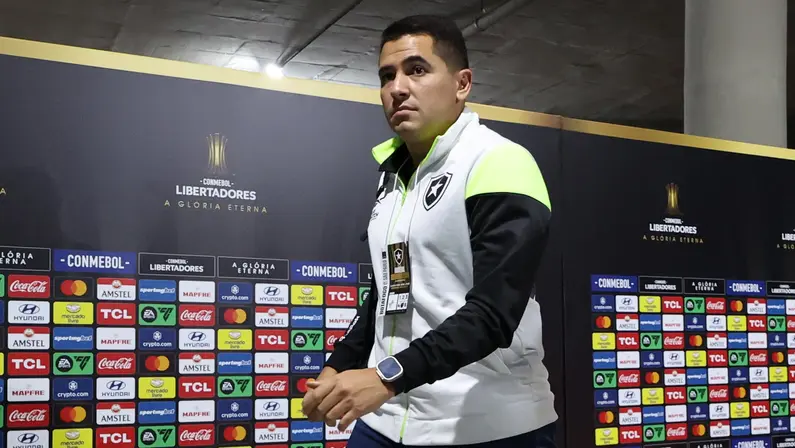 Diretor do Botafogo ressalta semana intensa e prega respeito ao Atlético-MG: ‘Chegar a uma final envolve mérito’