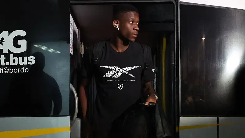 Ida de Luiz Henrique do Botafogo para o Lyon garante mais € 2 milhões ao Betis