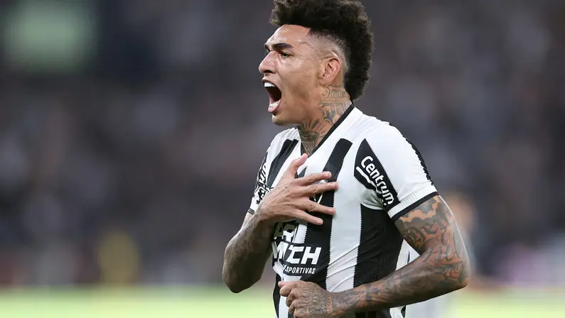 Além do West Ham, clube do ‘Big Six’ da Premier League também sondou Igor Jesus, do Botafogo