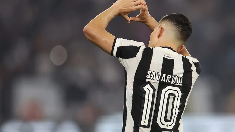 ‘Oi, torcida do Botafogo, aqui é Savarino…’