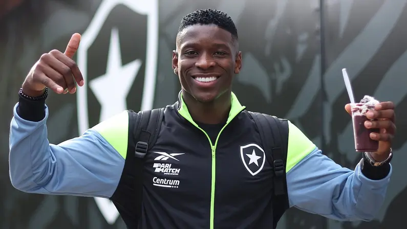 Fora do Botafogo, Luiz Henrique tem quatro opções de destino na Europa