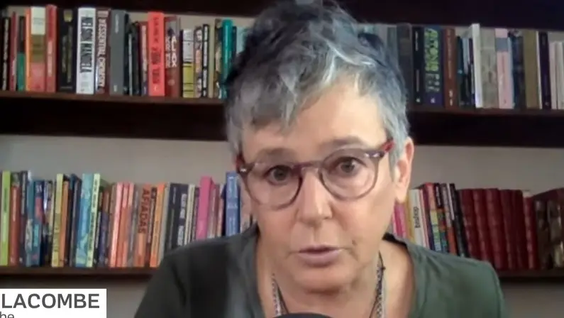 Colunista diz que torcida do Botafogo deve ficar alerta com possíveis saídas para o Lyon e compara SAFs à Enel: ‘Interesses sempre serão o lucro’