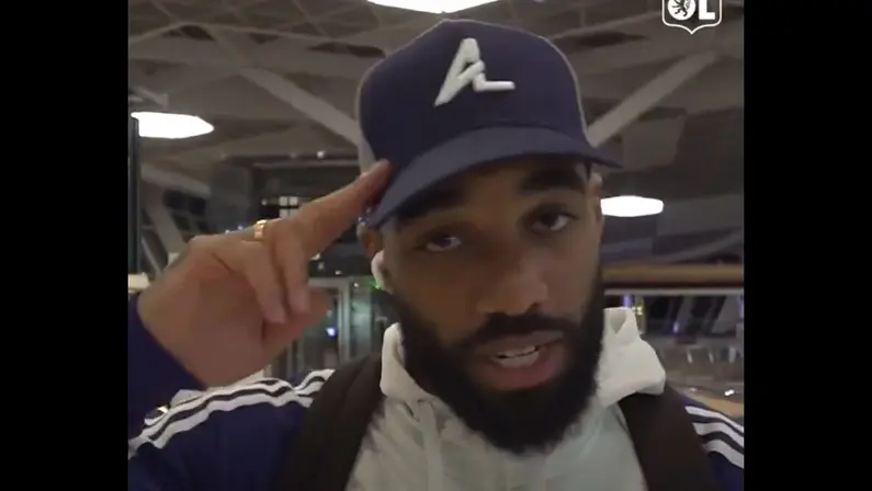 Perri, Lacazette, Abner… Jogadores do Lyon mandam mensagem para o Botafogo antes da final da Libertadores: ‘Acabem com eles!’