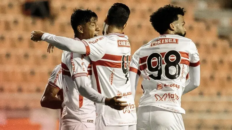 Emprestado pelo Botafogo, Luis Segovia marca primeiro gol pelo CRB; veja