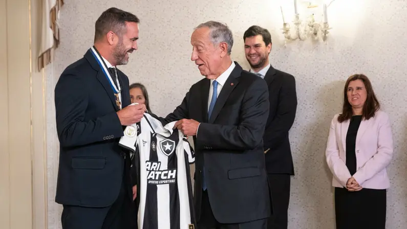 Em Portugal, Artur Jorge exalta temporada histórica do Botafogo e se emociona ao recordar final da Libertadores: ‘O jogo das nossas vidas’