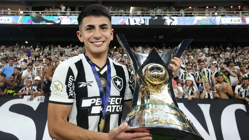 THIAGO ALMADA SE DESPEDE DO BOTAFOGO: ‘GANHOU UM TORCEDOR PARA A VIDA TODA’