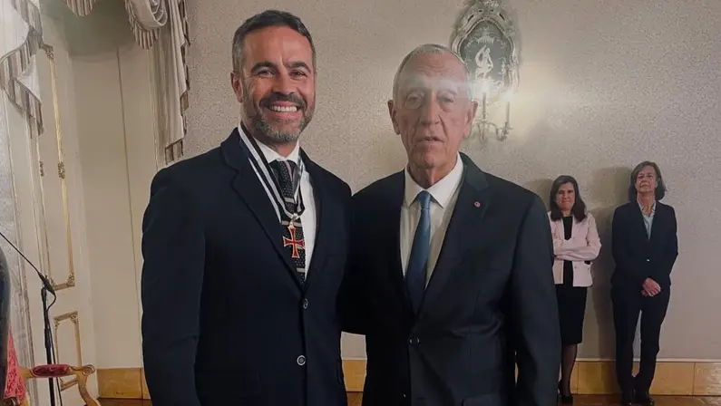 Artur Jorge é condecorado em Portugal e afirma: ‘Meu futuro é Botafogo. Tenho contrato. O que posso dizer hoje é que continuo sendo treinador do Botafogo’