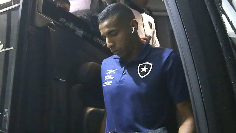 Victor Sá entra com duas ações na Justiça contra SAF do Botafogo cobrando R$ 646 mil