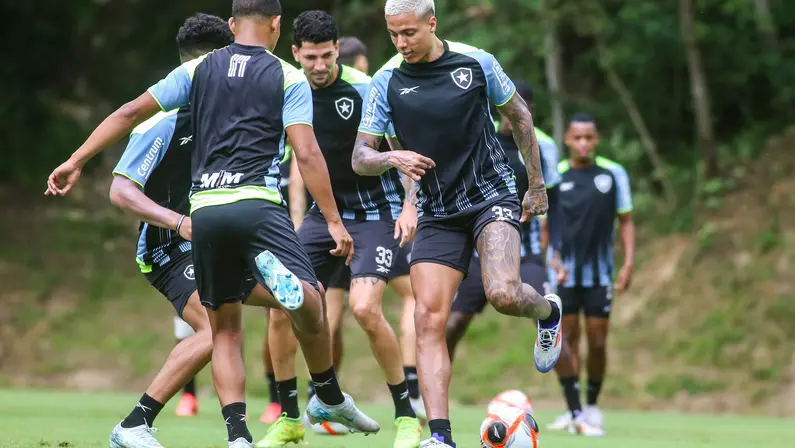 Carlos Alberto, treino do Botafogo, CT Lonier