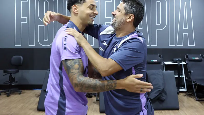 Botafogo está irritado com especulações sobre Gregore e reitera permanência do volante